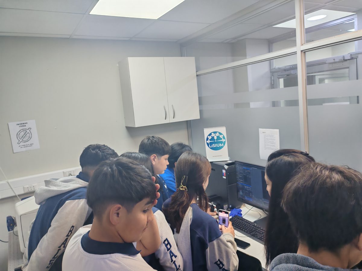 Visita al Centro de Biología Integrativa de la Universidad Mayor