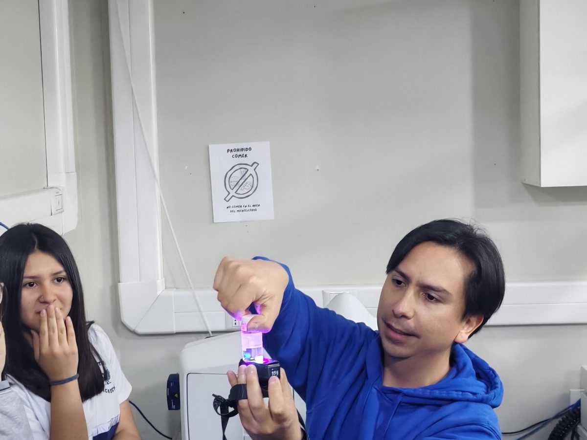 Visita al Centro de Biología Integrativa de la Universidad Mayor