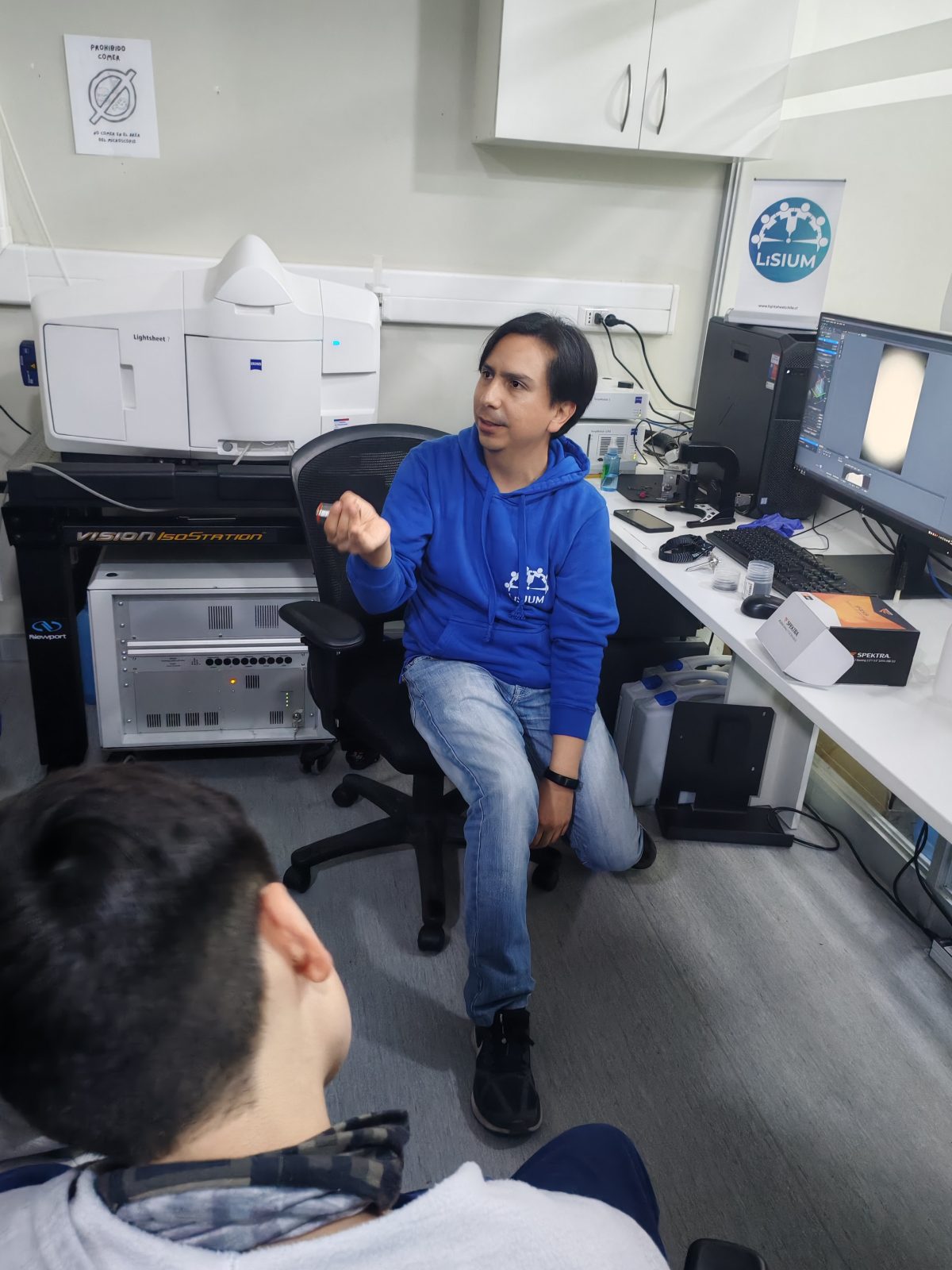 Visita al Centro de Biología Integrativa de la Universidad Mayor