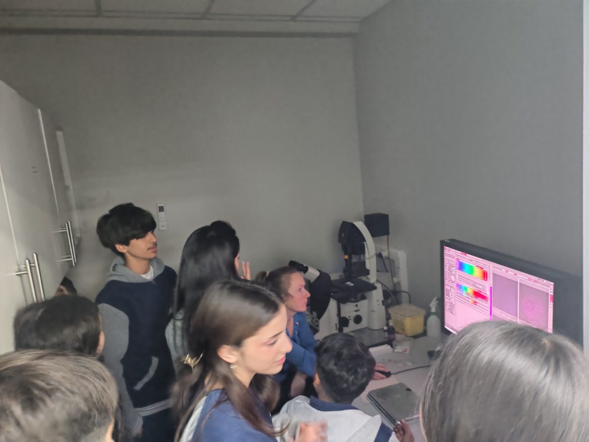 Visita al Centro de Biología Integrativa de la Universidad Mayor