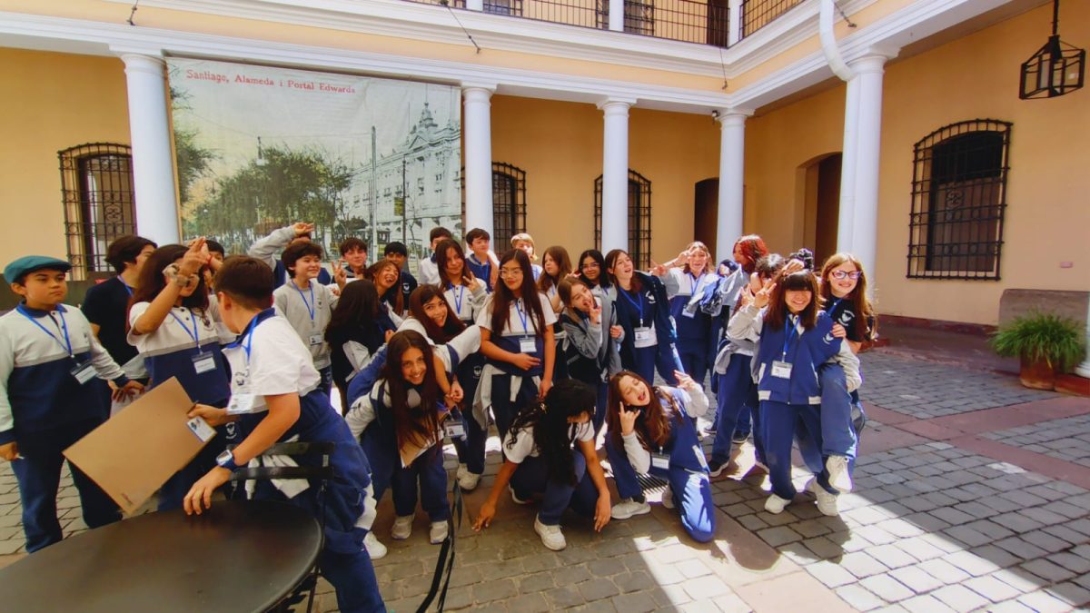 Un Viaje al Pasado, Salida pedagógica al Casco Histórico de Santiago