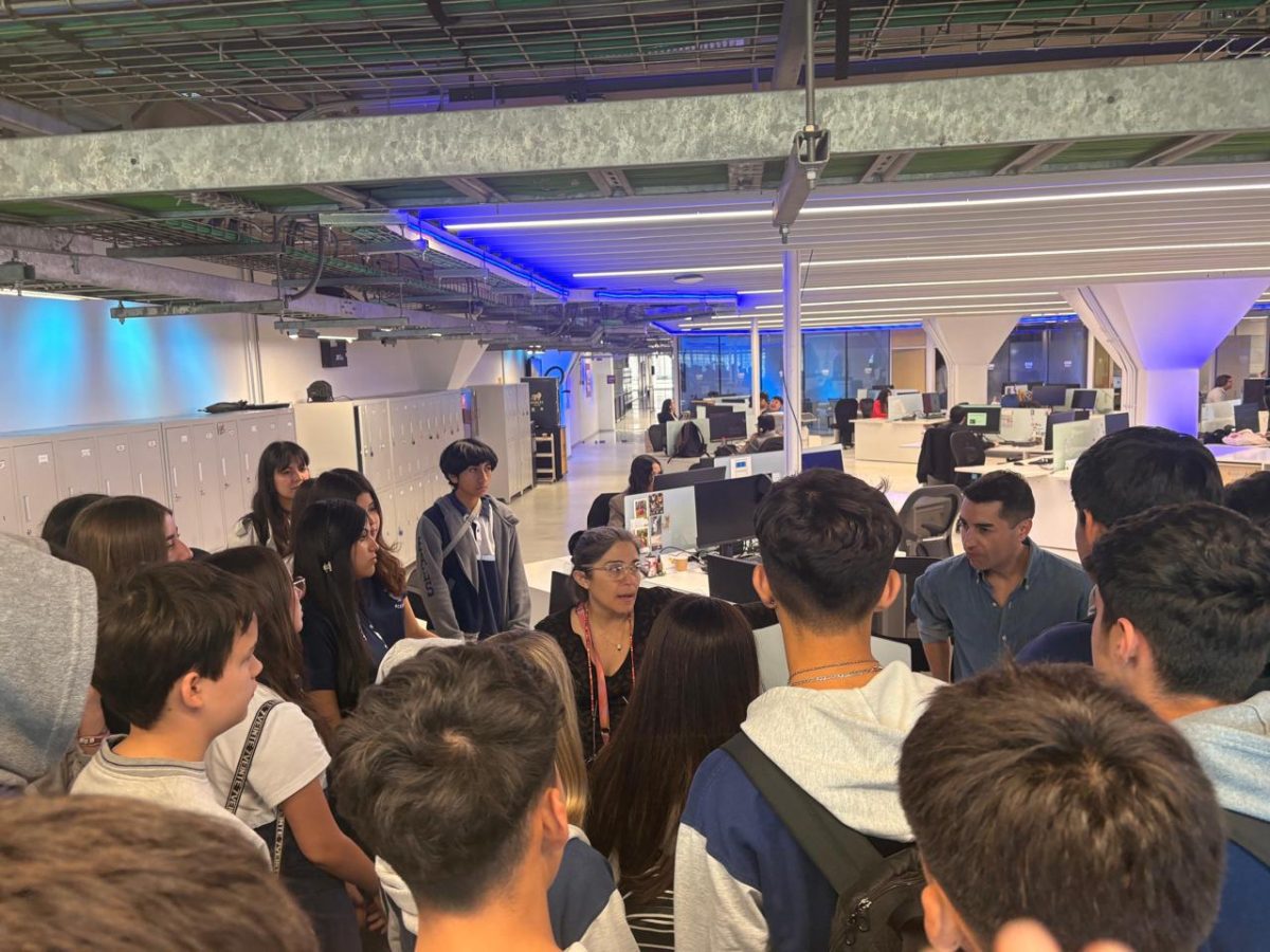 salida pedagógica a las instalaciones de CNN Chile- Estudiantes de 1° Medio