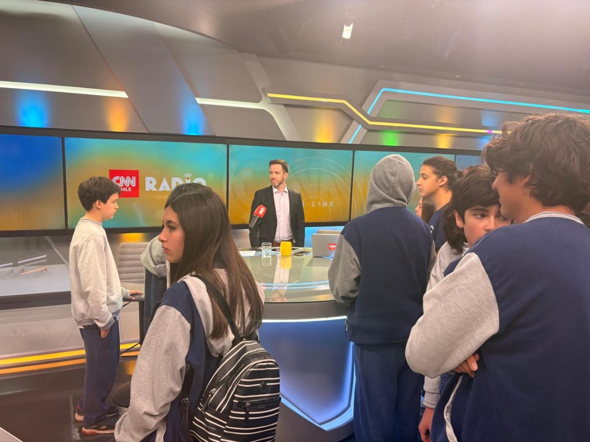 salida pedagógica a las instalaciones de CNN Chile- Estudiantes de 1° Medio
