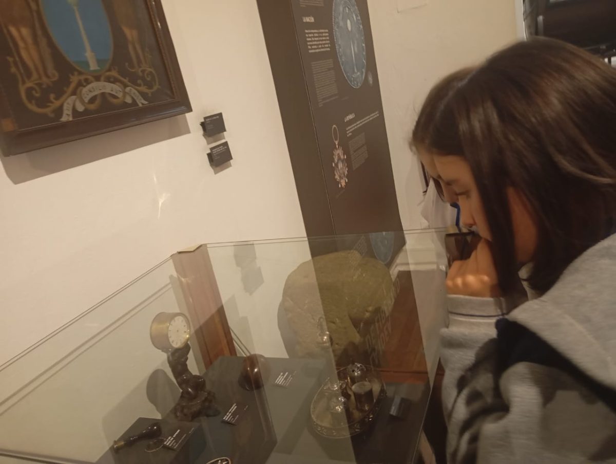 Sextos Básicos conoces las raíces de nuestra historia activamente