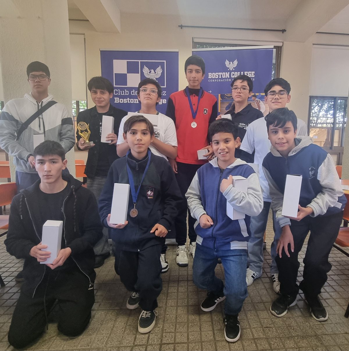Boston Academy logra doble presencia en el Top 10 del XII Torneo de Ajedrez Boston College