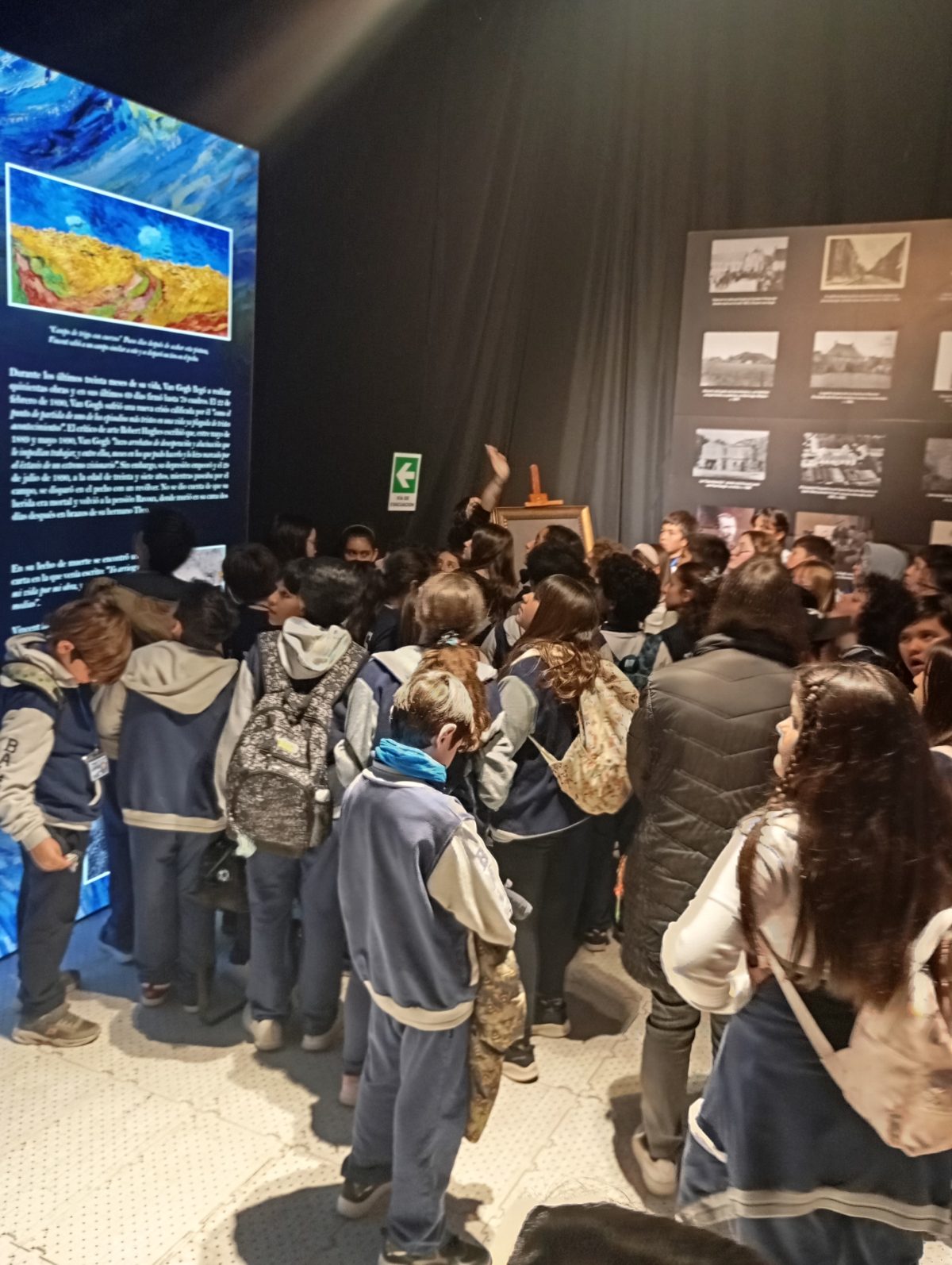 El arte cobró vida! Quintos básicos disfrutan de la reconocida exposición internacional “Van Gogh en Vivo: La Experiencia Real”
