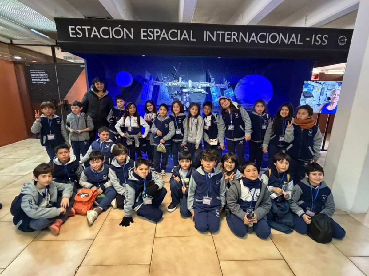 salida pedagógica de 3eros Básicos al Planetario
