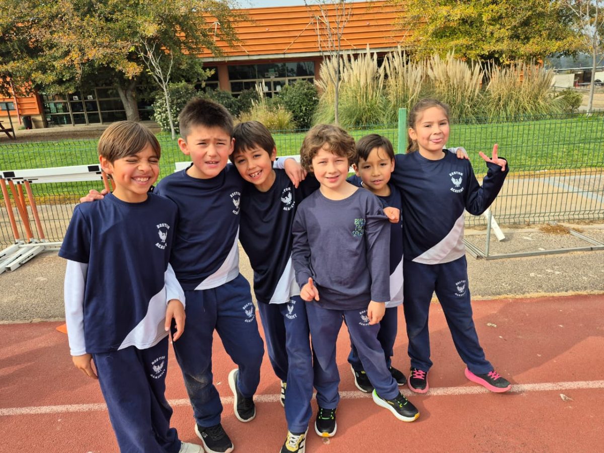 Festival de atletismo acercó a los más pequeños al mundo de las carreras, saltos y lanzamientos