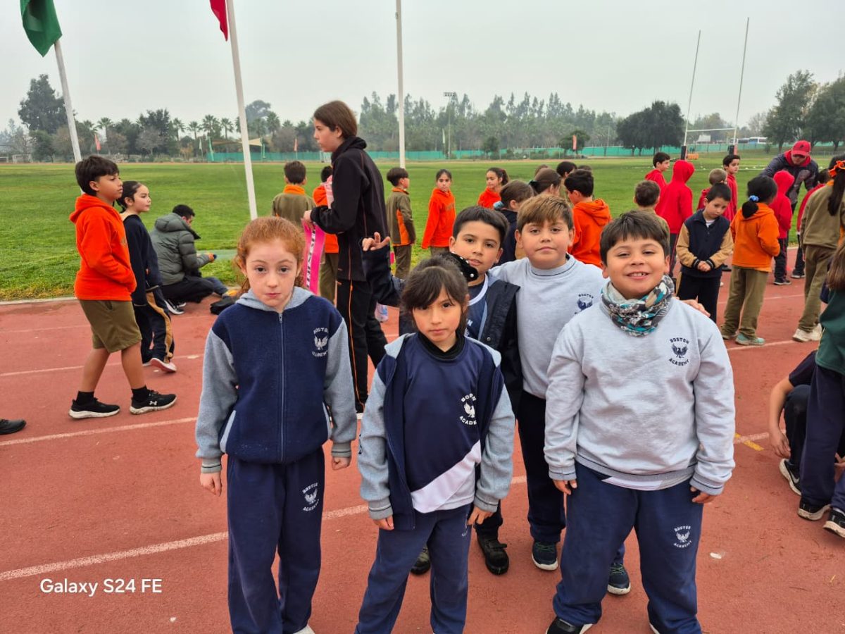 Festival de atletismo acercó a los más pequeños al mundo de las carreras, saltos y lanzamientos