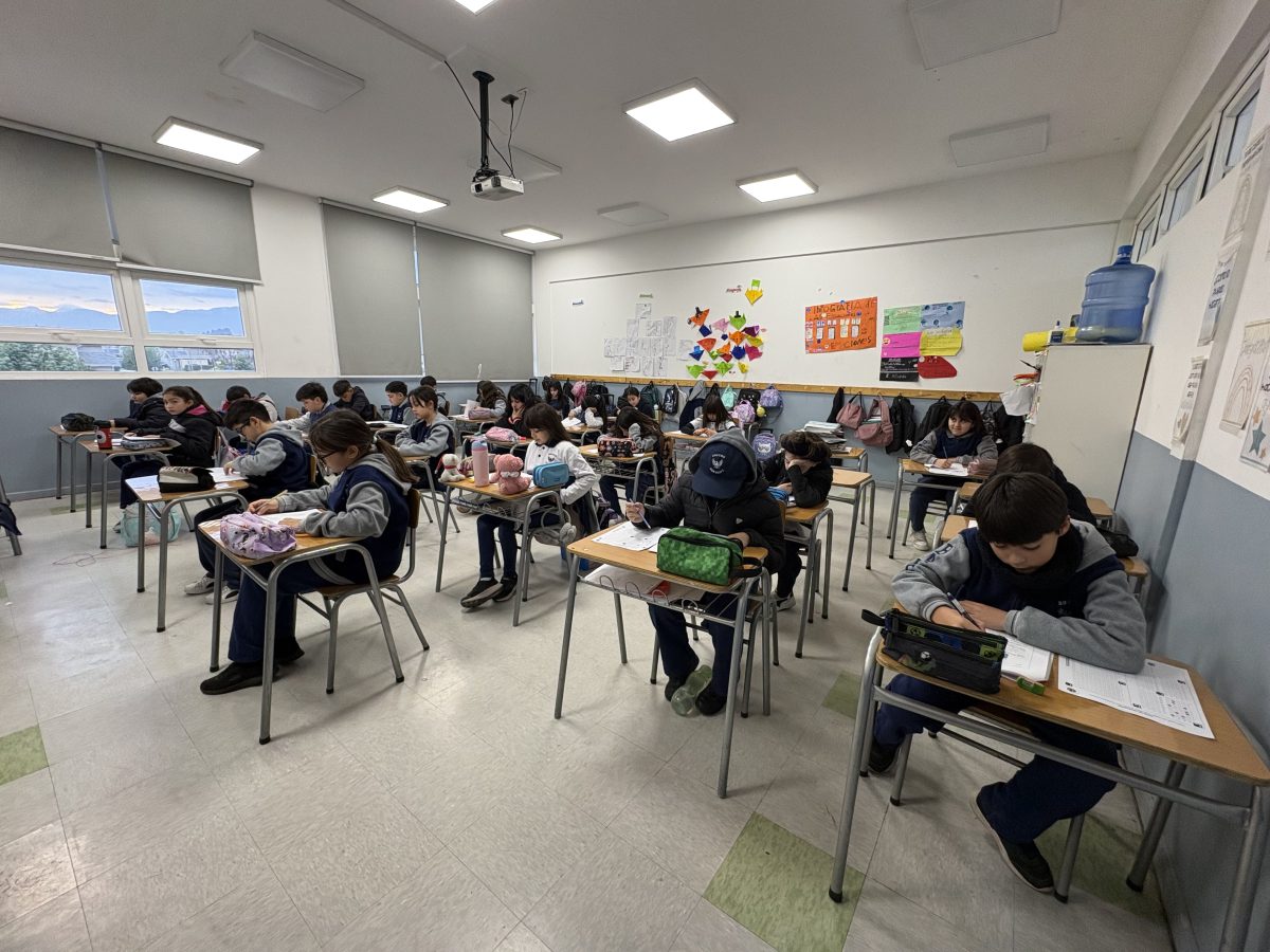 Con éxito se aplicaron evaluaciones estandarizadas de Lenguaje, Matemática y ensayo PAES
