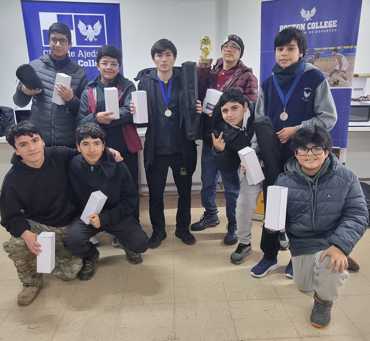 Boston Academy destacó con dos estudiantes entre los diez mejores del XIII Torneo de Ajedrez Boston College