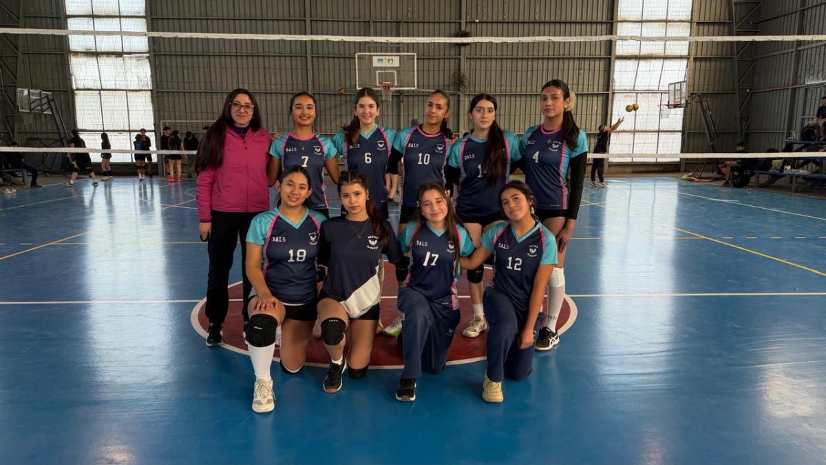 Nuestras selecciones de Vóleibol Intermedia brillaron en los Juegos Deportivos Escolares de Padre Hurtado
