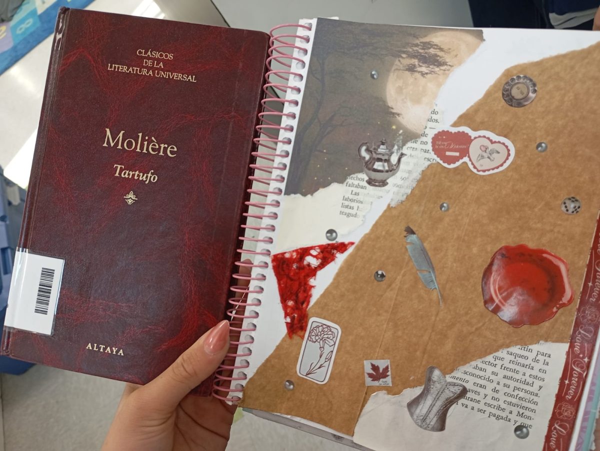 Estudiantes de Junior potencian su creatividad y expresión en el nuevo Taller de Journal y Papelería