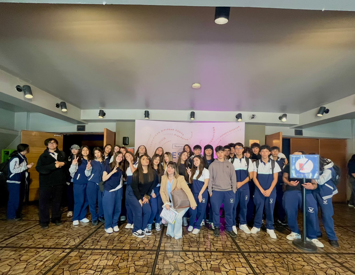II Medio profundiza sus aprendizajes de Lengua y Literatura en el Teatro UC